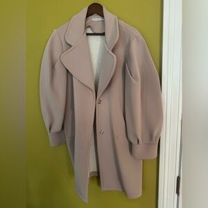 Elegant Women's Coat in Soft Pink